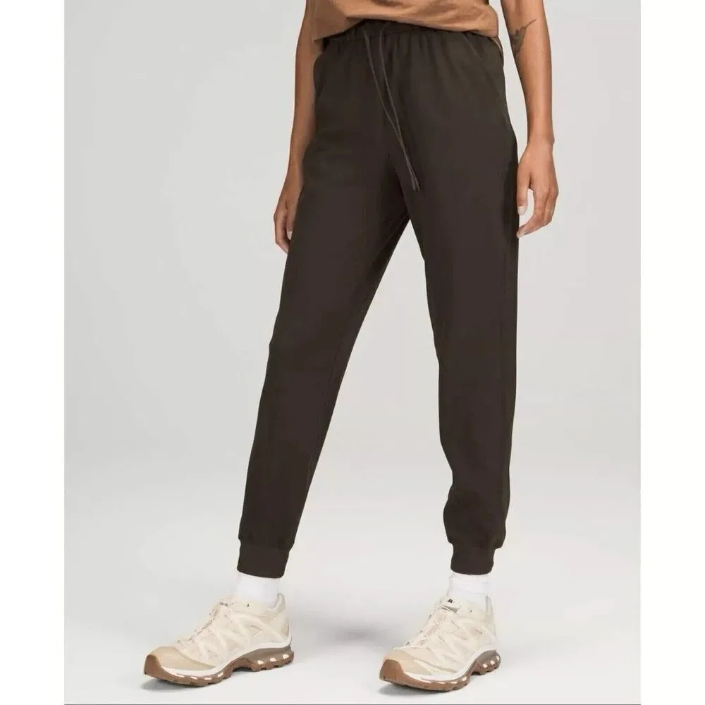 Lululemon Keep Moving Olive Green Luxtreme Jogger Pants W5CV4S women’s Size 0